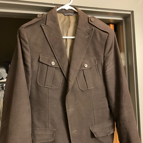 Vintage Banana Republic jacket. Tailored cut. Brown in color. 38R - Picture 2 of 2